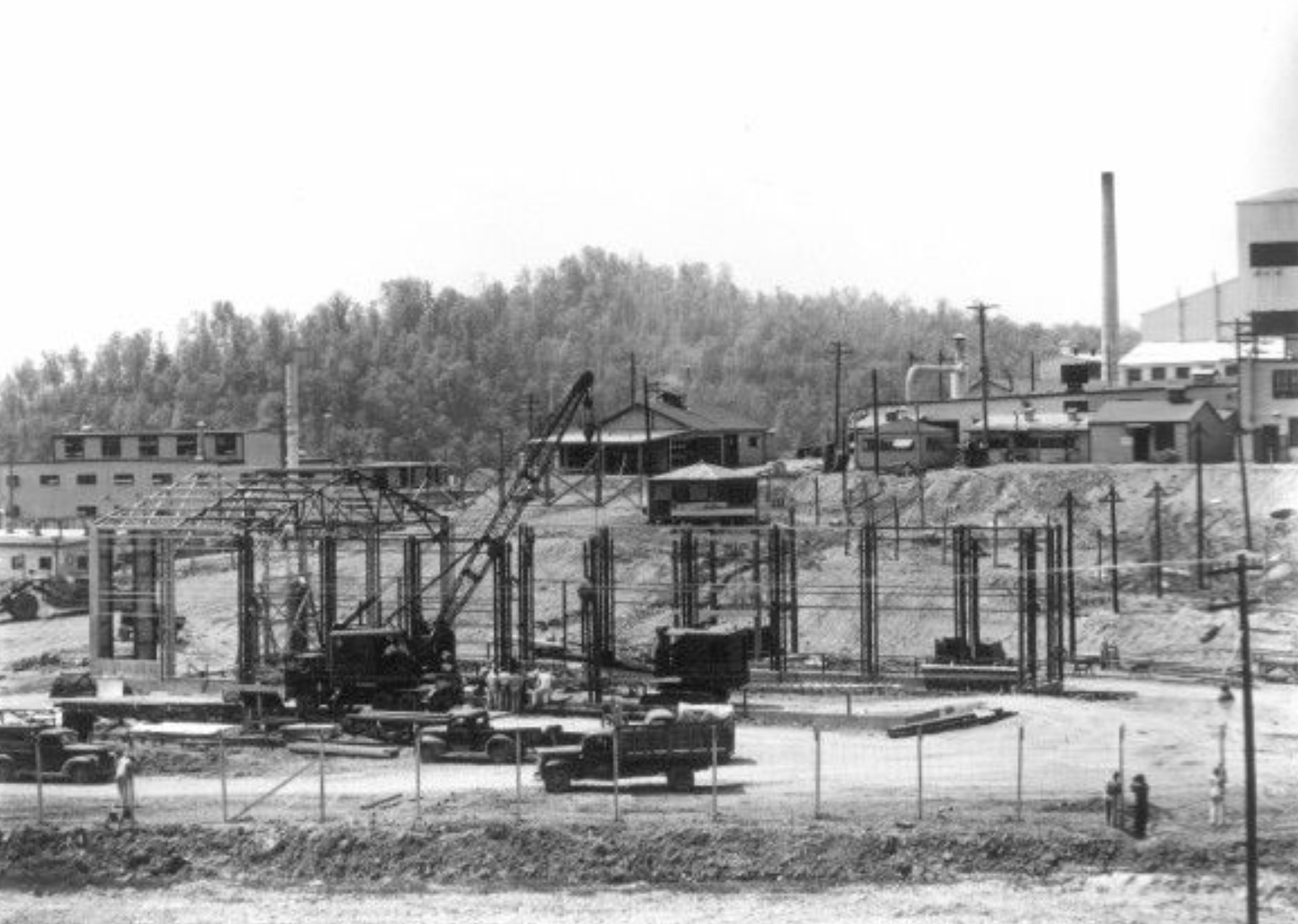 A 1943 photo of building construction of Oak Ridge National Laboratory